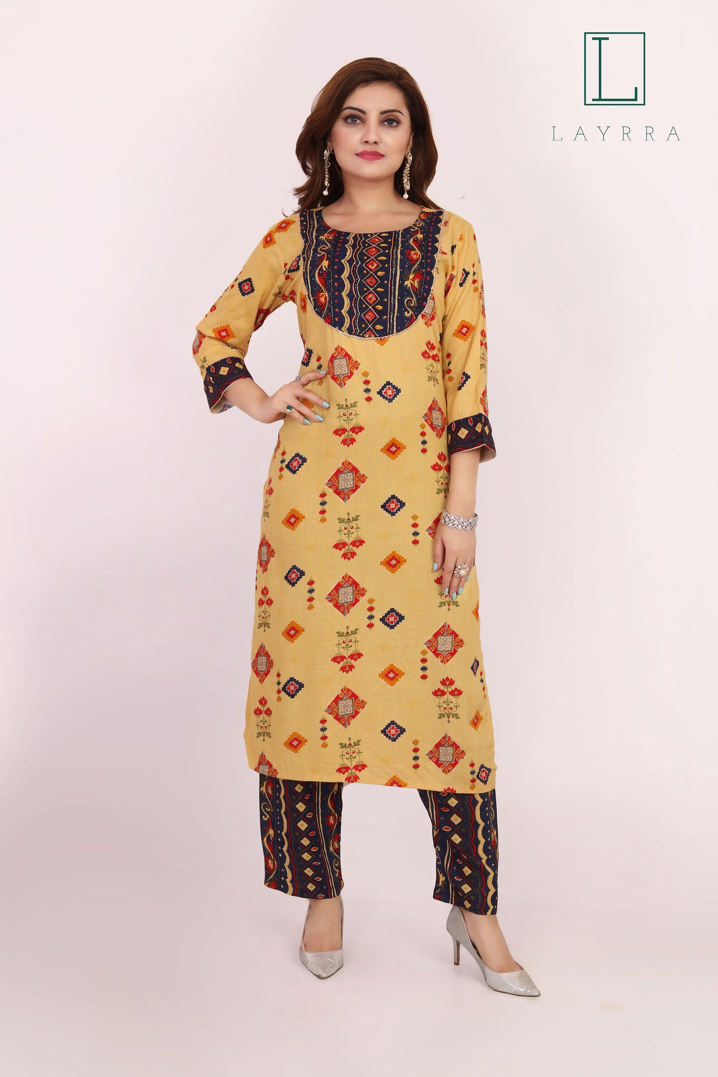 Women Yellow Ethnic Abstract Print Kurta with Pants - Complete Set