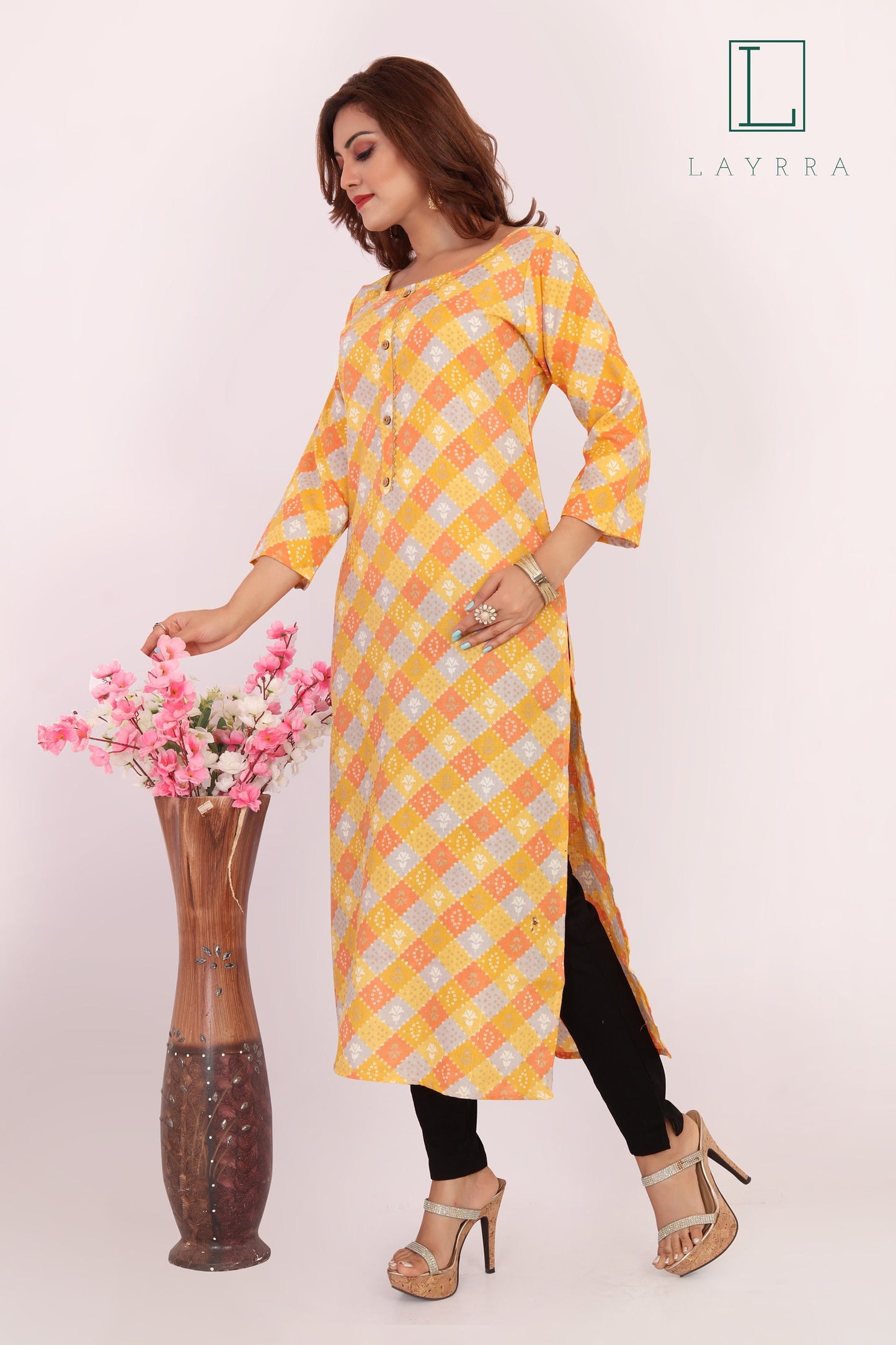 Women Yellow Ethnic Diamond Checkered Floral Print Kurta with Trousers