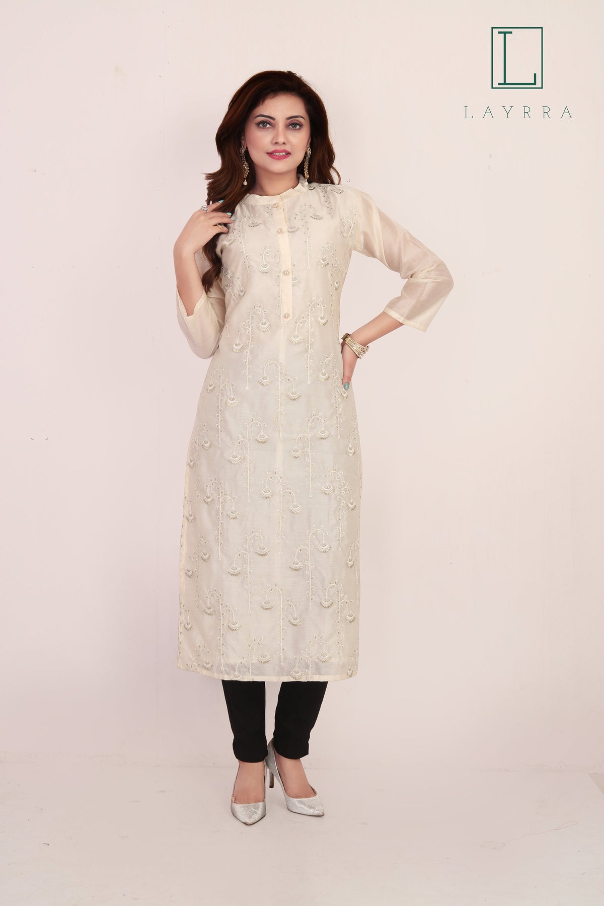 Women Cream Colored Ethnic Floral Embroidered Kurta with Trousers