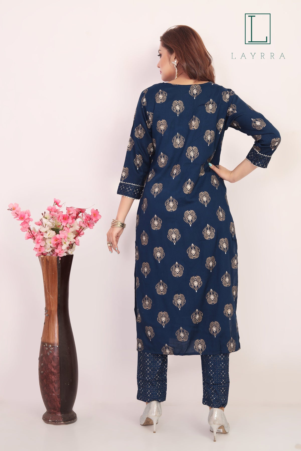Women Navy Blue & Gold Ethnic Motifs Print Kurta with Pants - Complete Set