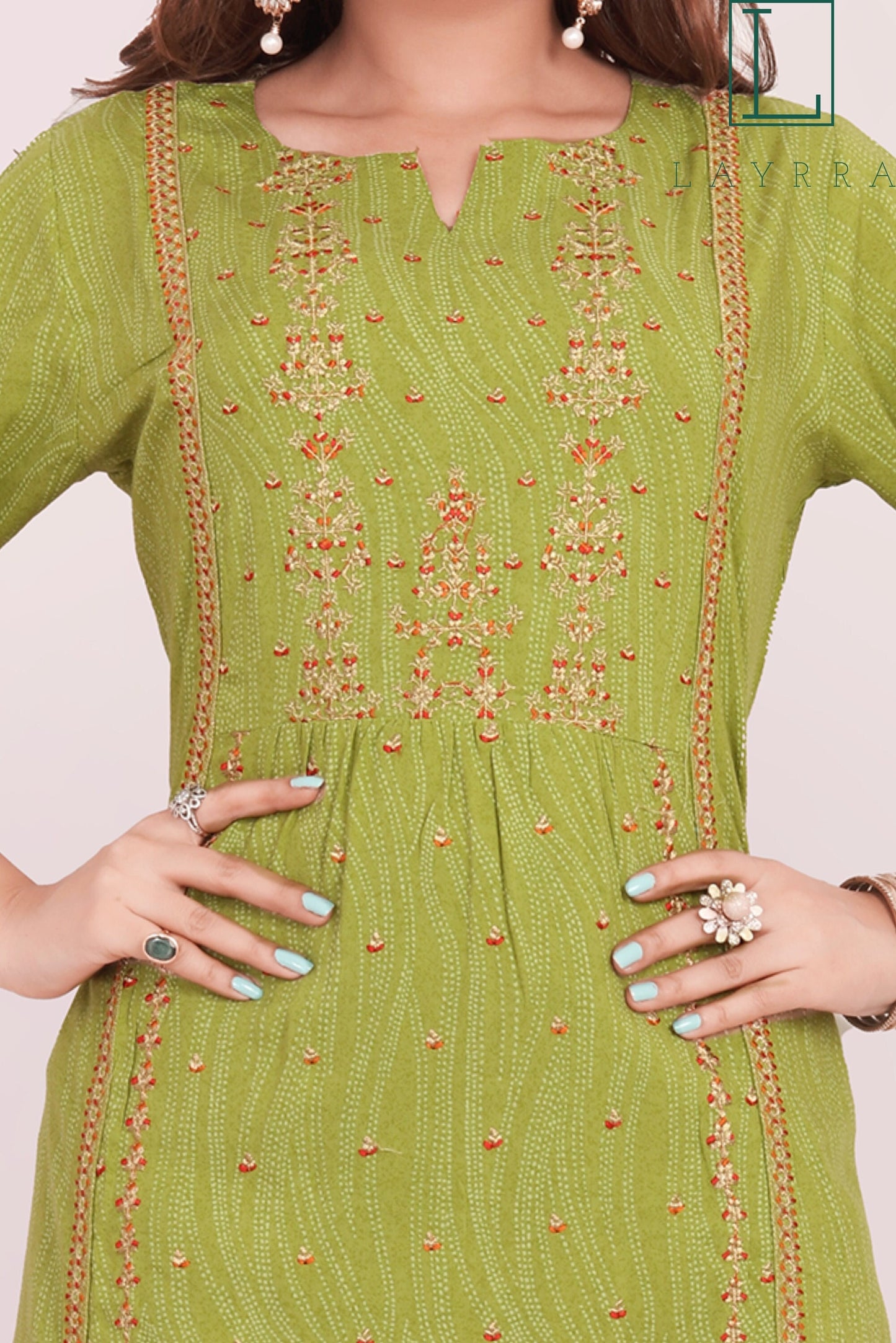 Women Green Ethnic Bandhani Embroidered Kurta with Trousers