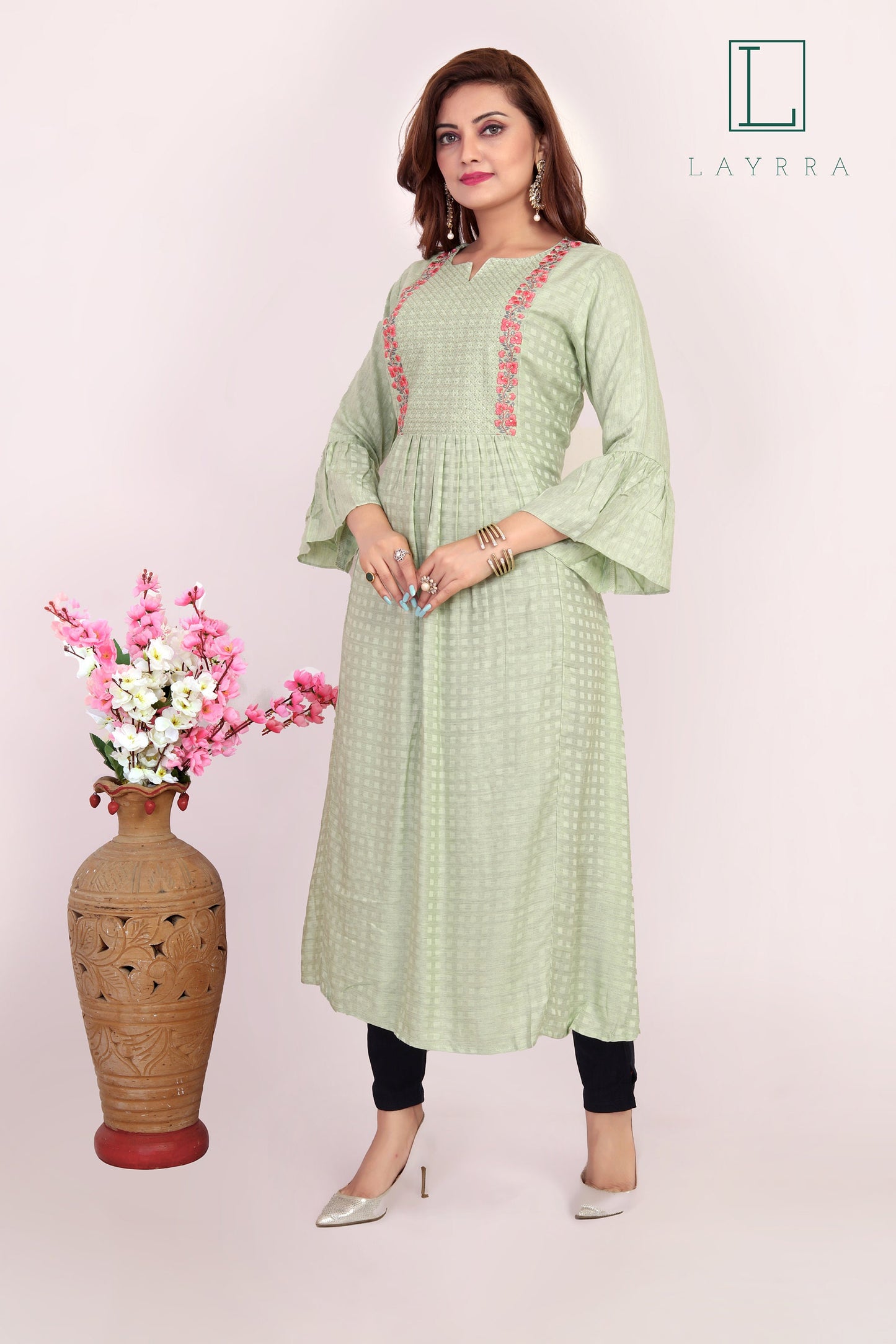 Women Tea Green Ethnic Floral Embroidered Kurta with Zari work & Trousers