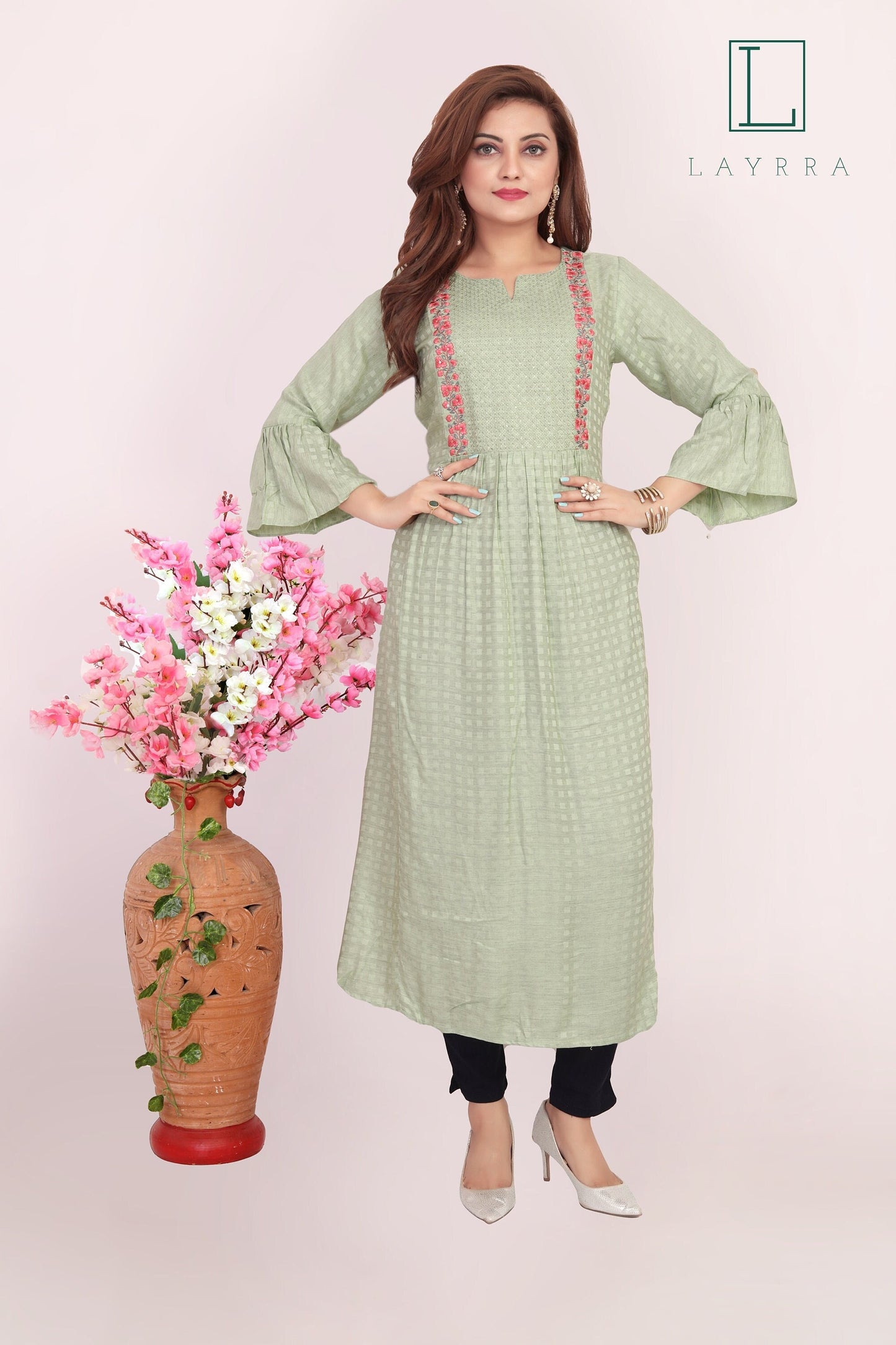 Women Tea Green Ethnic Floral Embroidered Kurta with Zari work & Trousers