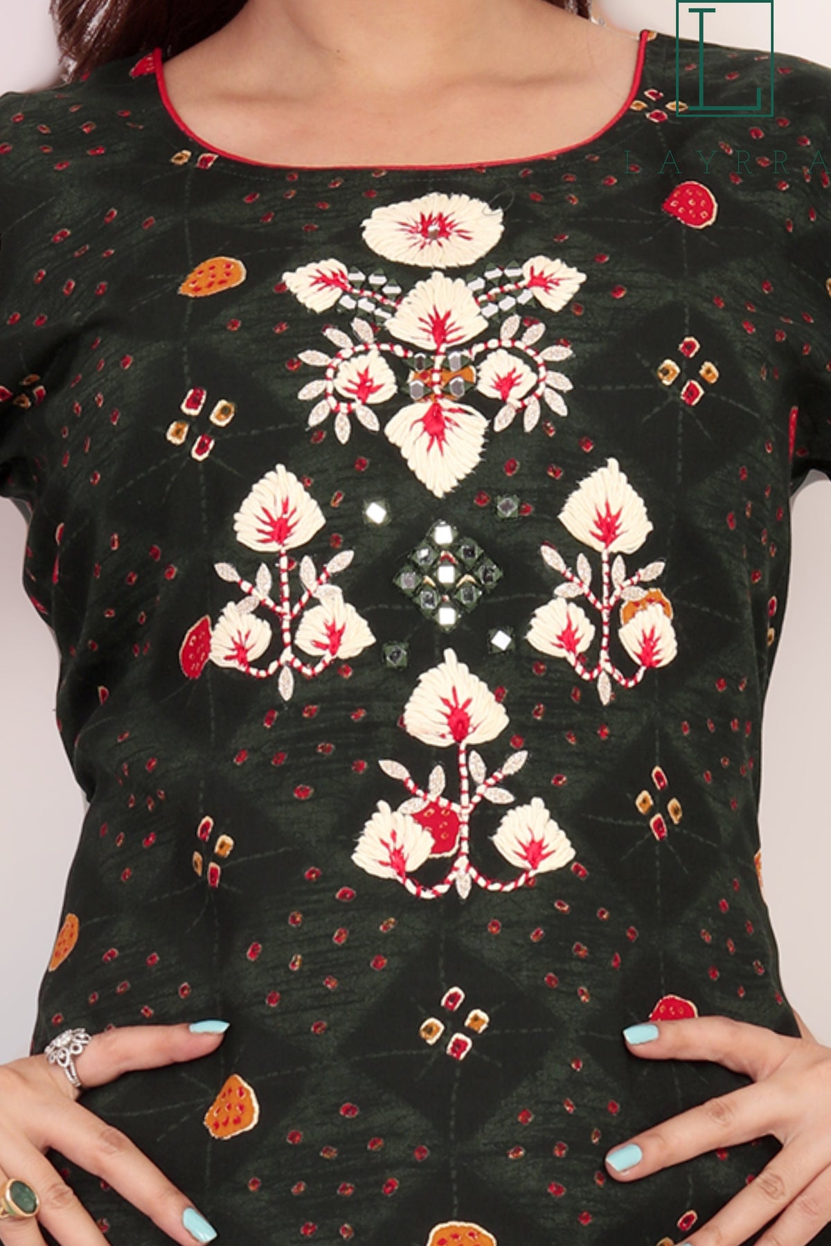 Women Green Ethnic Bandhani Print Embroidered Mirror Work Kurta with Trousers