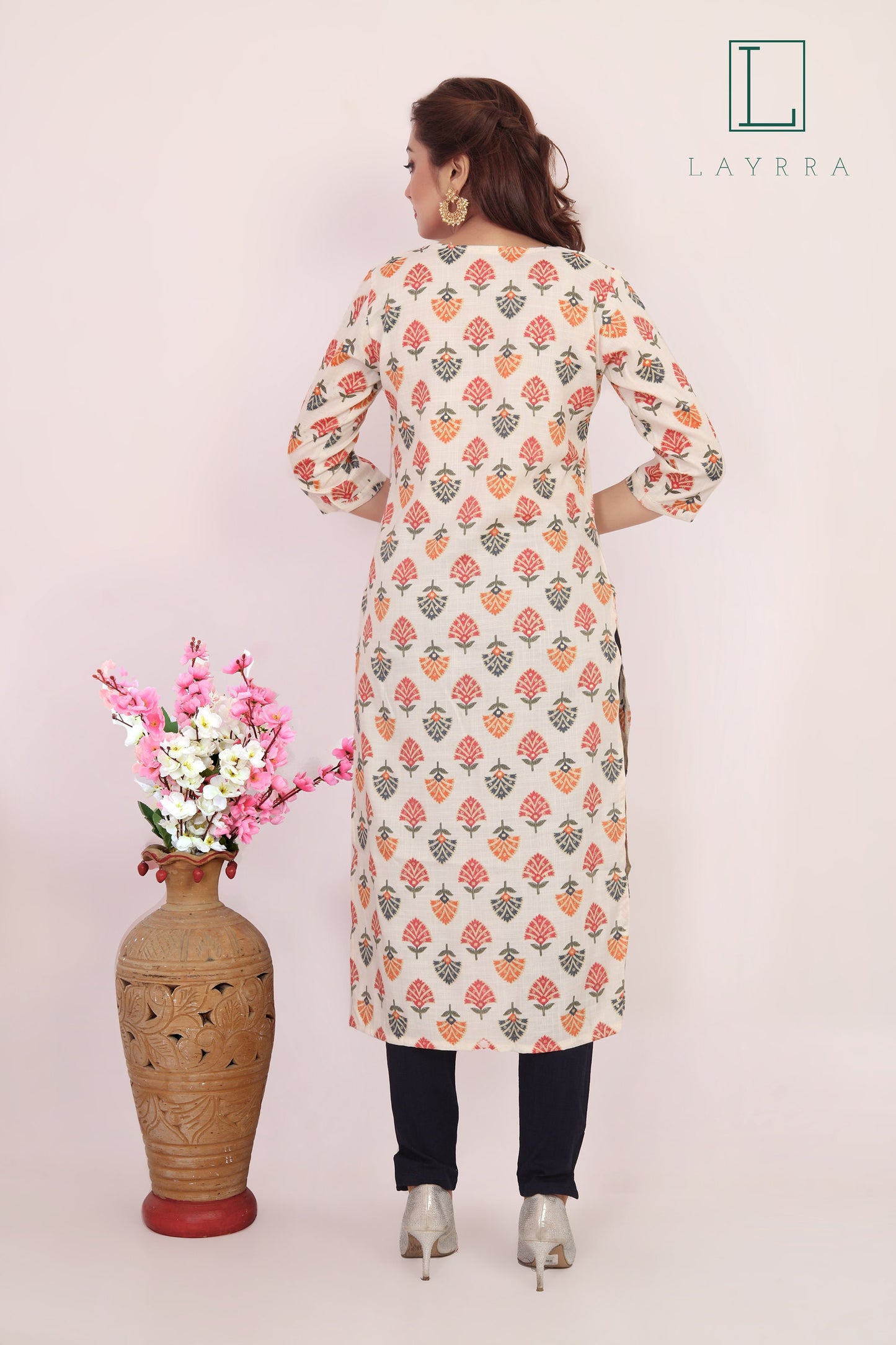 Women White and Orange Red Ethnic Floral Print Kurta with Trousers