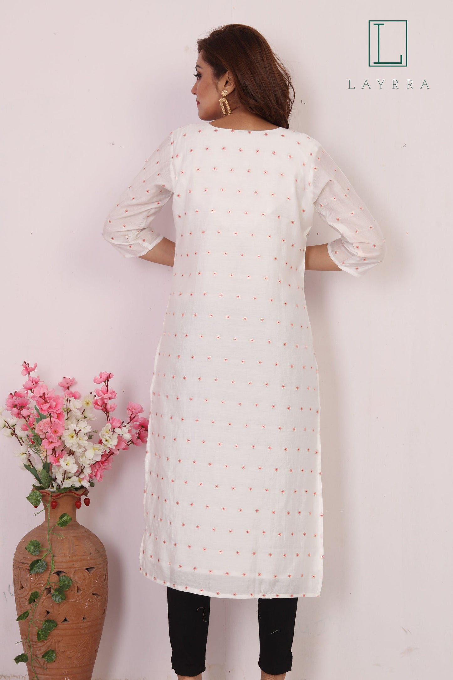 Women White Pink & Gold Motifs Sequinned Embroidered Kurta with Trousers