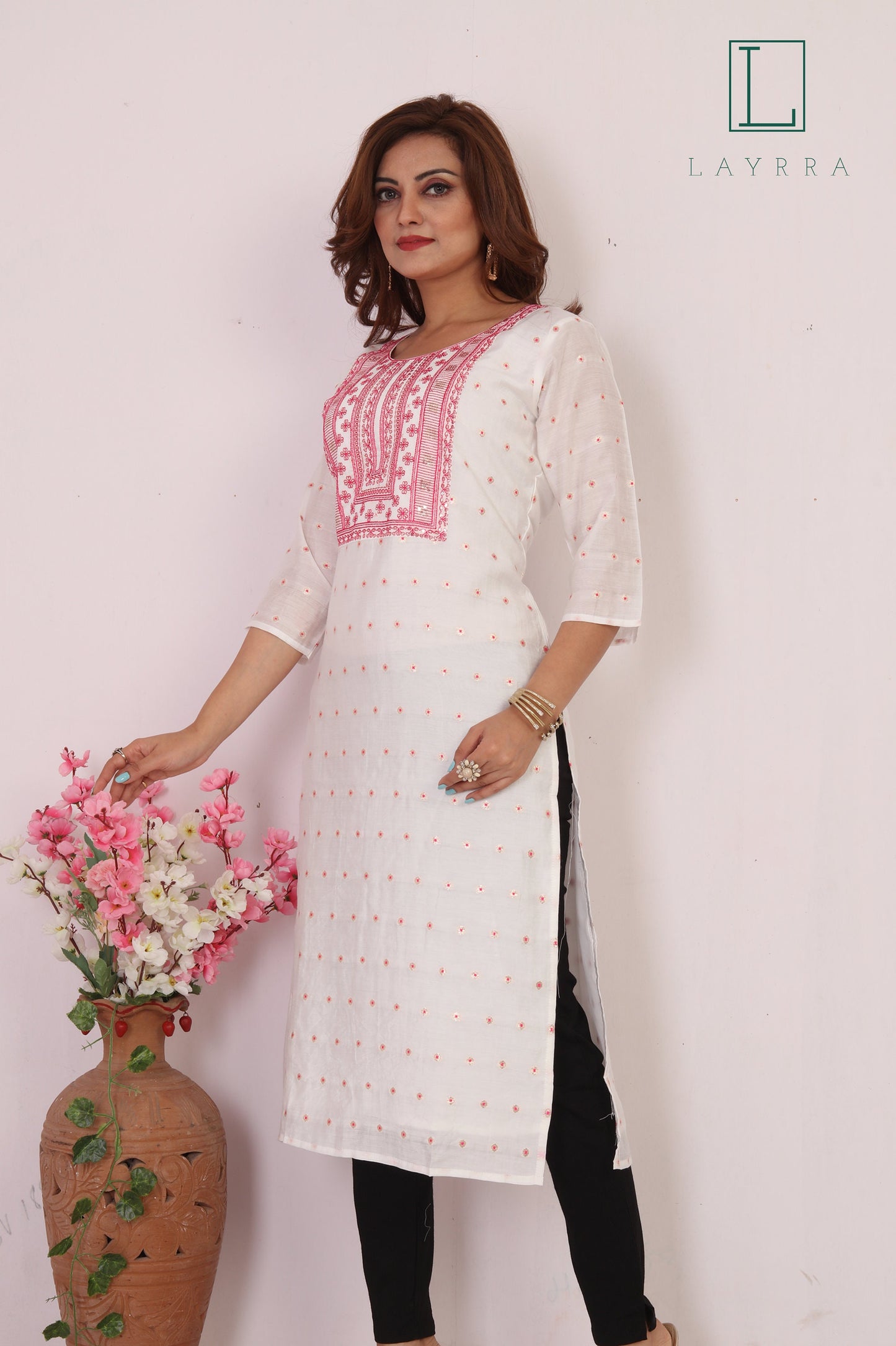 Women White Pink & Gold Motifs Sequinned Embroidered Kurta with Trousers