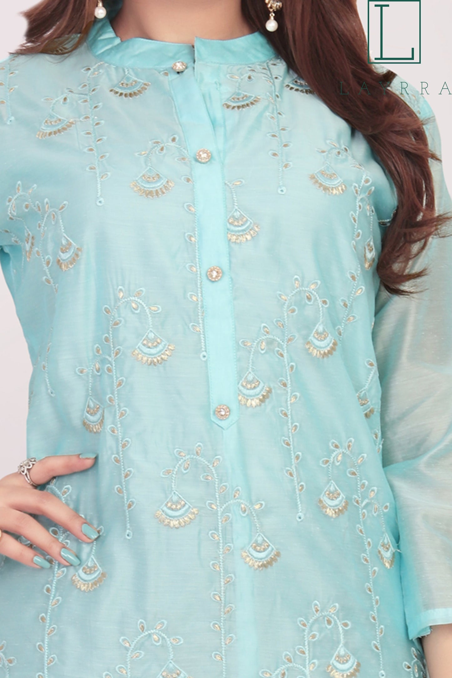 Women Turquoise Ethnic Floral Embroidered Kurta with Trousers