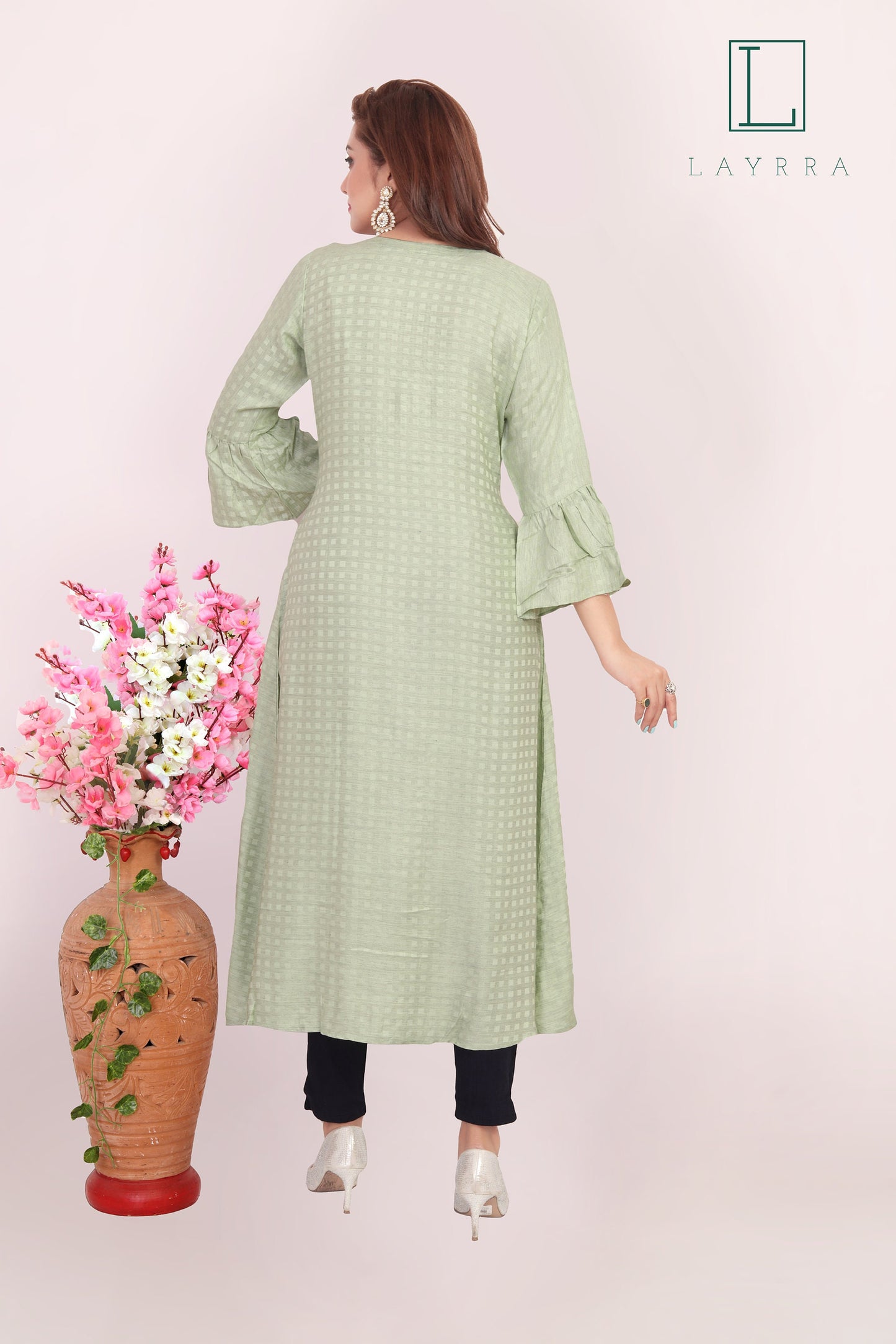 Women Tea Green Ethnic Floral Embroidered Kurta with Zari work & Trousers