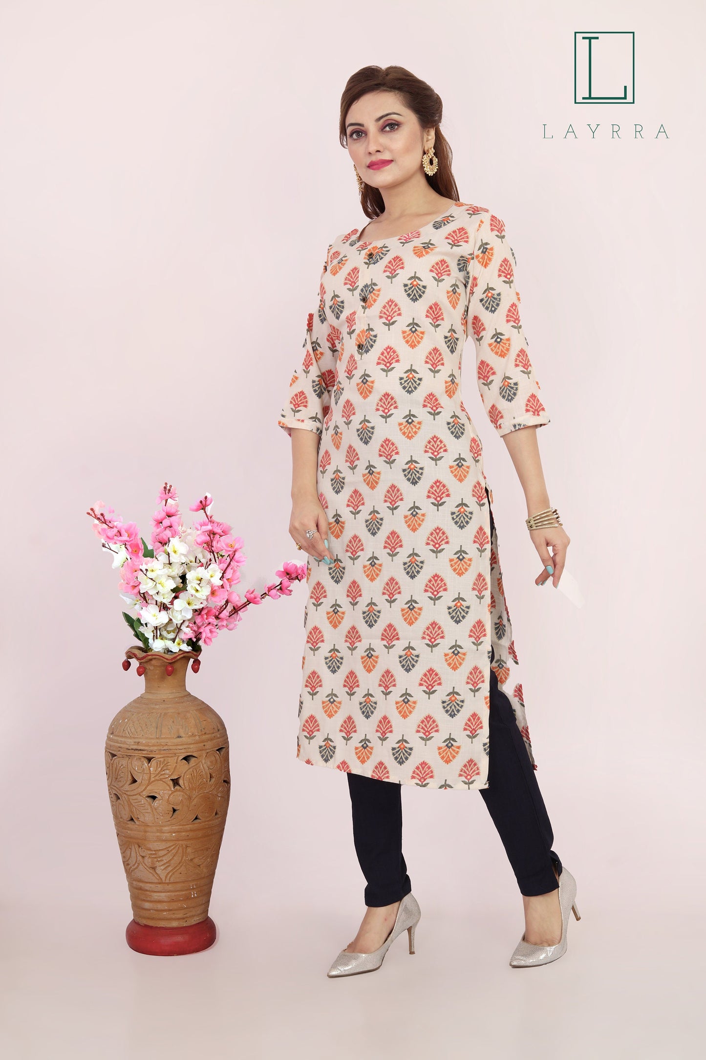 Women White and Orange Red Ethnic Floral Print Kurta with Trousers